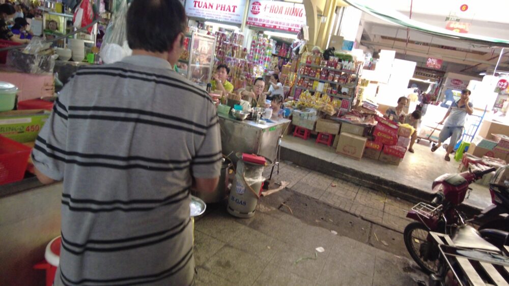 ビンタイ市場１０