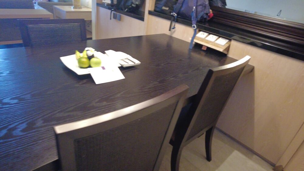 コンラッドバリ3