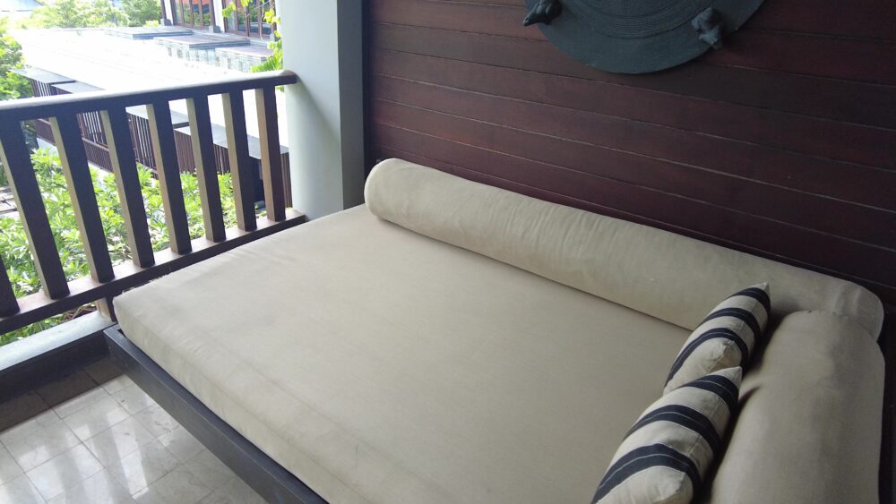 コンラッドバリ5