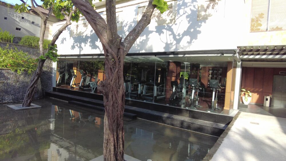 コンラッドバリ14