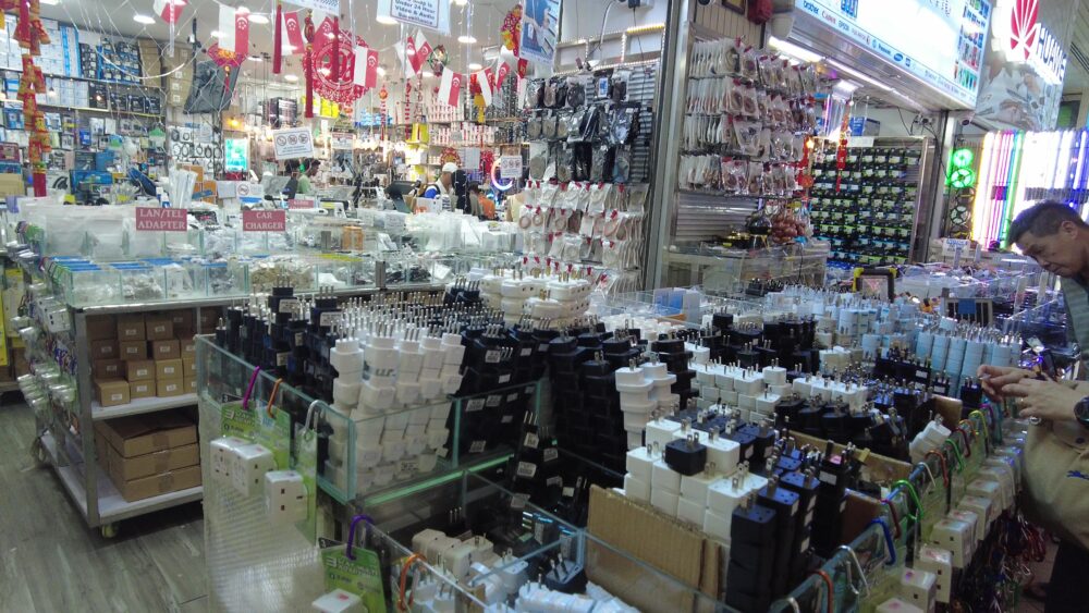 sim-lim-square-6